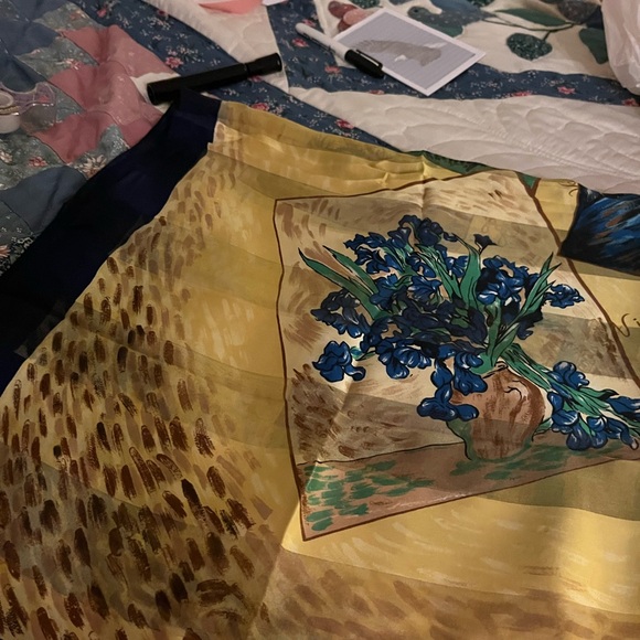 Van Gogh Jaune Scarf - Picture 3 of 4